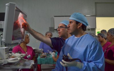 PIONEROS EN LA REGIÓN CON INNOVADORA TÉCNICA DE DISECCIÓN SUBMUCOSA