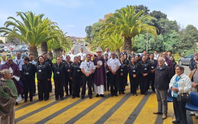 OBISPO CASTRENSE CELEBRÓ MISA EN FRONTIS DEL HOSPITAL NAVAL “ALMIRANTE NEF”