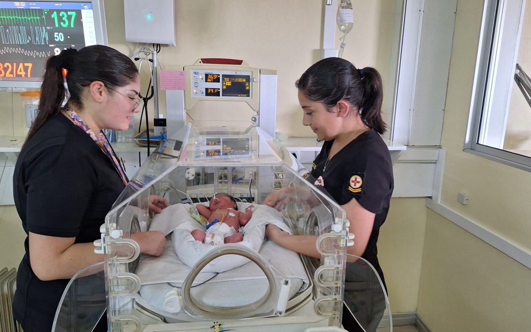 40 AÑOS UCI NEONATAL HNV HACIA EL CUIDADO INTEGRAL DEL RECIÉN NACIDO