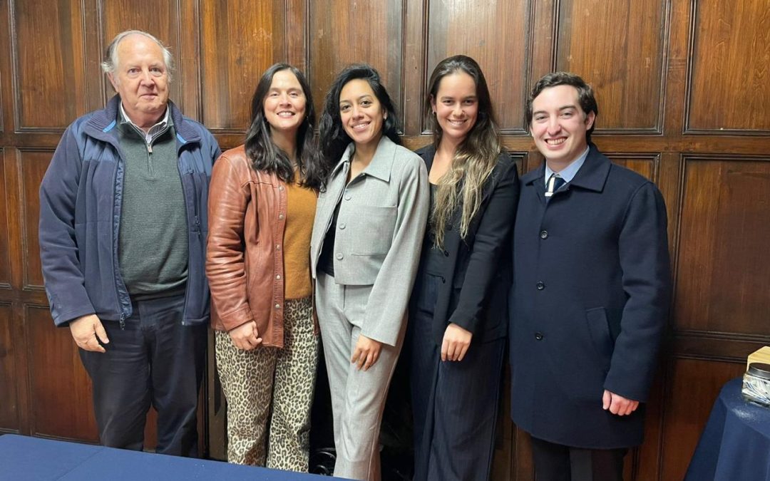BECADOS DE MEDICINA INTERNA CULMINAN CON EXCELENCIA SU FORMACIÓN DE ESPECIALIDAD EN EL HOSPITAL NAVAL “ALMIRANTE NEF”