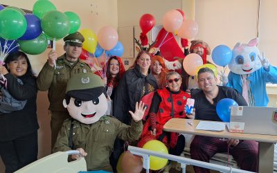 «ARCOÍRIS DEL MAR» Y CARABINEROS LLEVARON MÚSICA Y ALEGRÍA A PACIENTES DEL HOSPITAL NAVAL